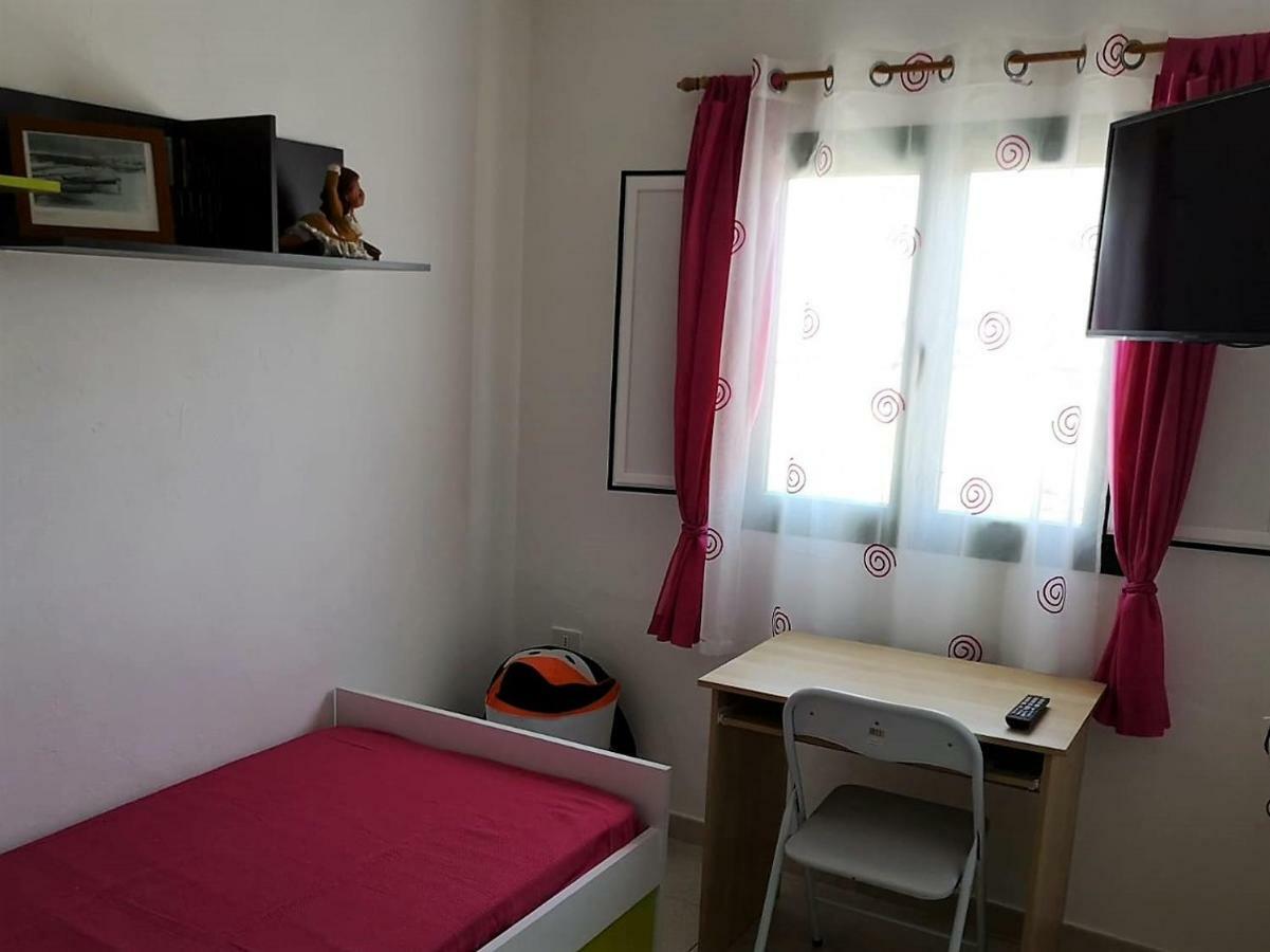 Isamar Playa Apartment Orzola Exterior photo